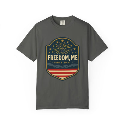 Freedom, NH – Vintage Badge Tee – Pepper front