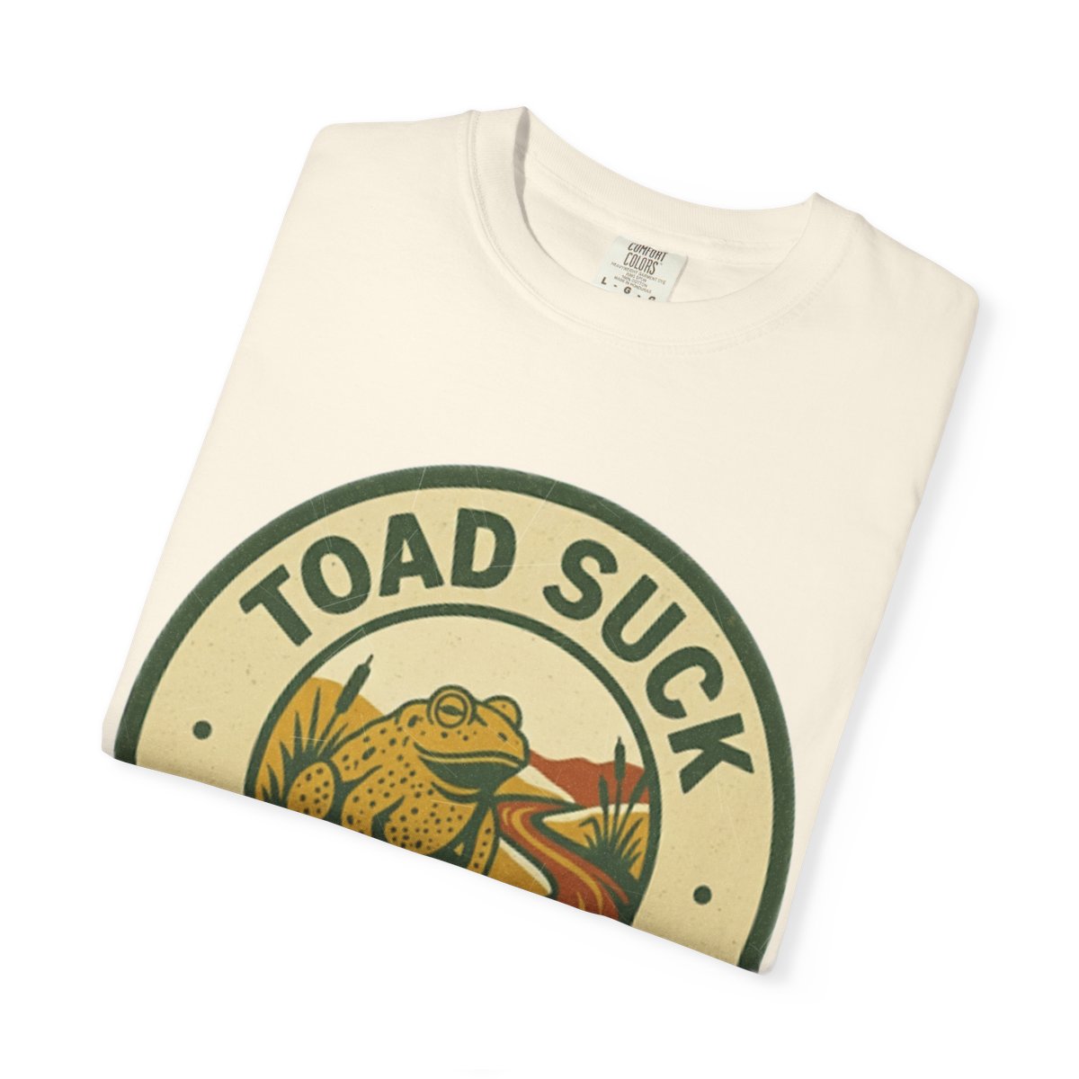 Toad Suck, AR — Riverbank Badge Variant T-shirt – Ivory folded